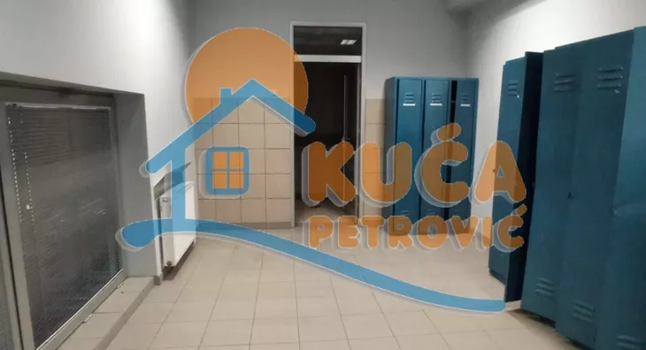 Lokal | 4zida