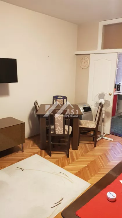 Žitni trg | 4zida.rs