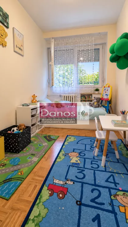 Ustanička | 4zida.rs