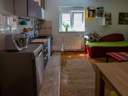 Petra Škundrića | 4zida.rs