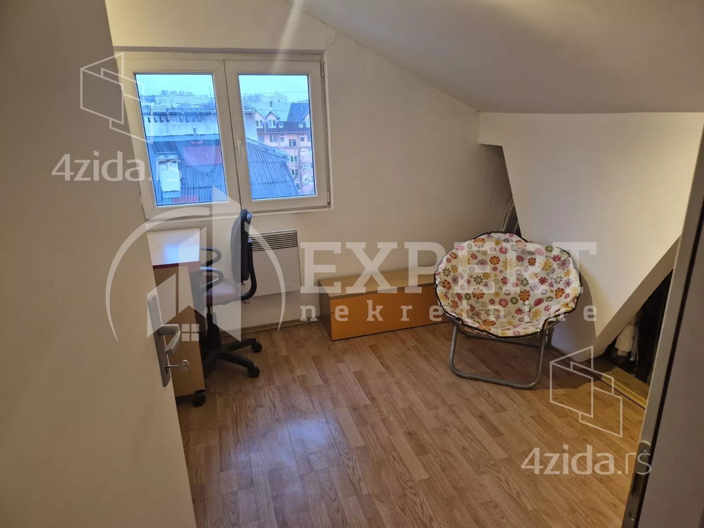 Troiposoban stan | 4zida