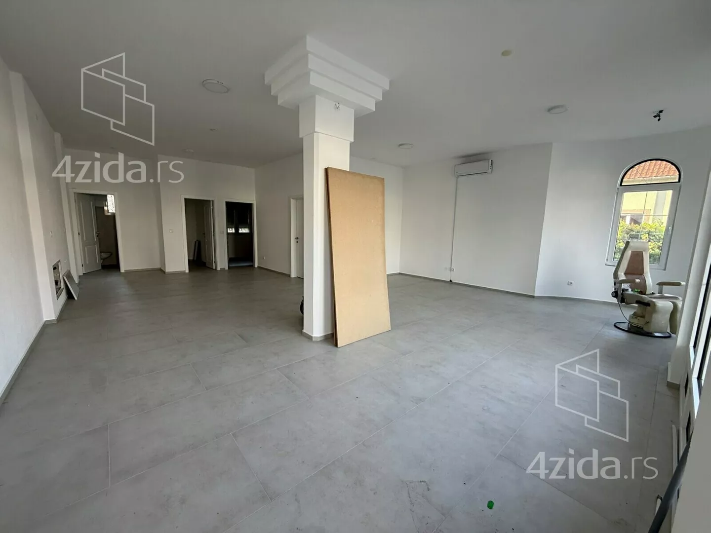 Lokal | 4zida