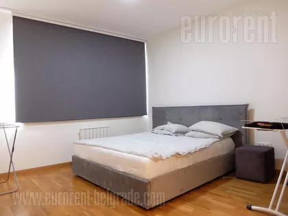 BEOGRAD NA VODI | 4zida.rs