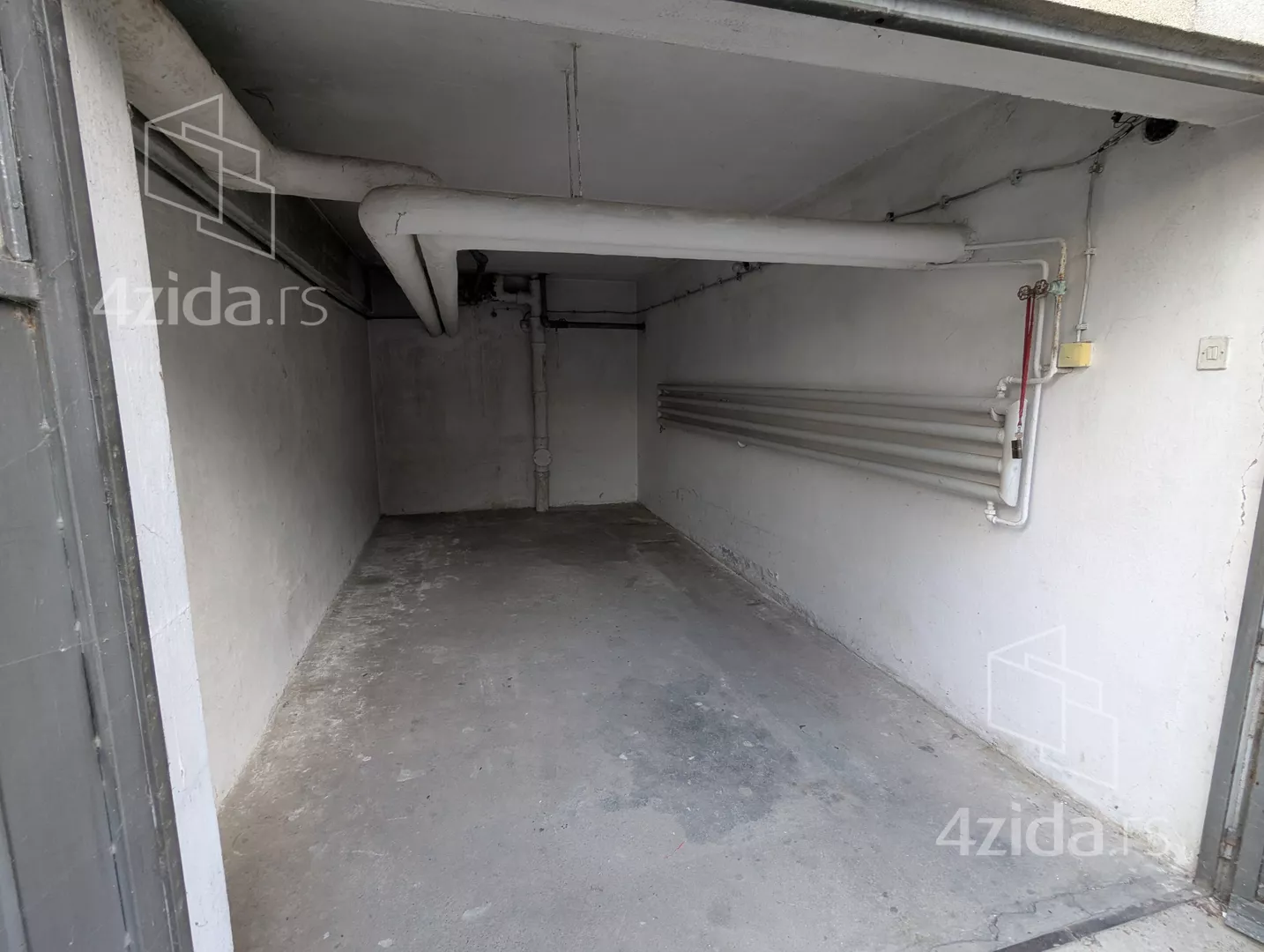 Garaža | 4zida