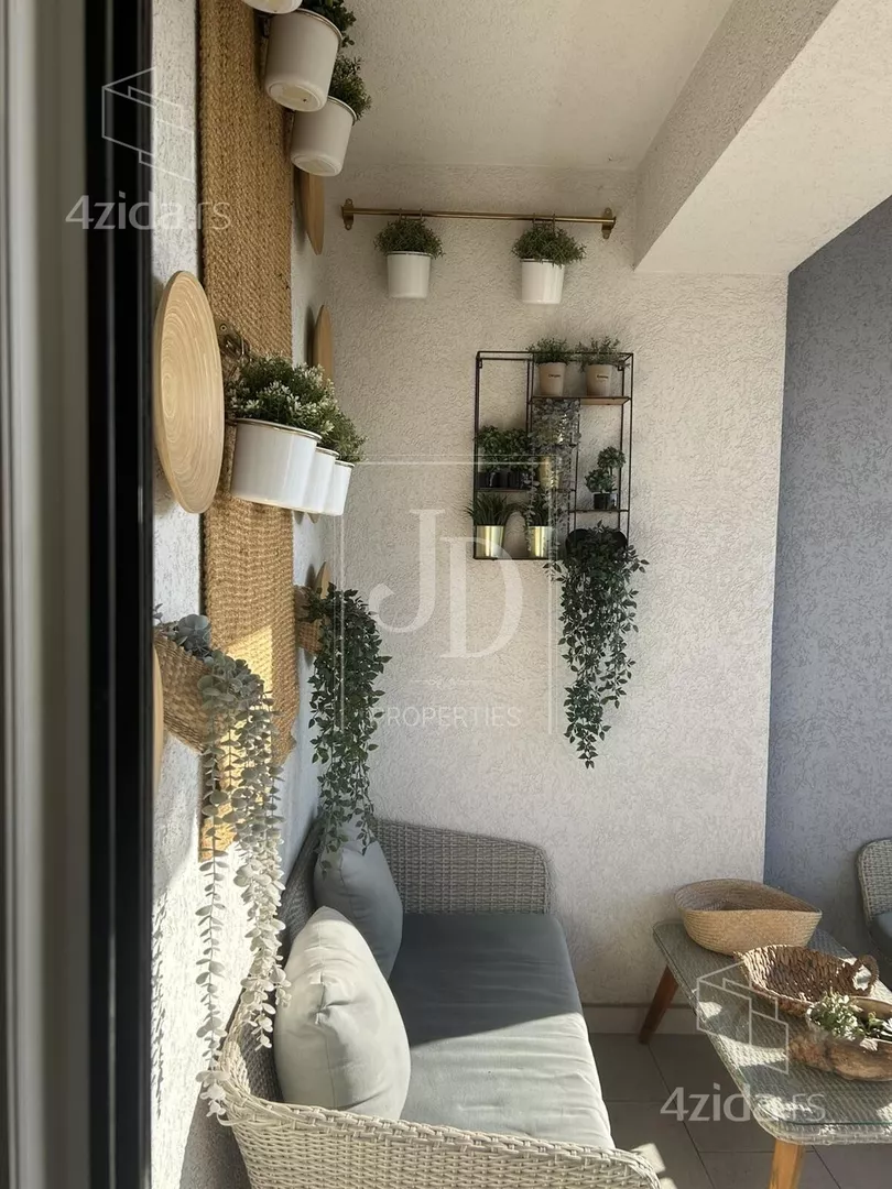 Petosoban stan | 4zida
