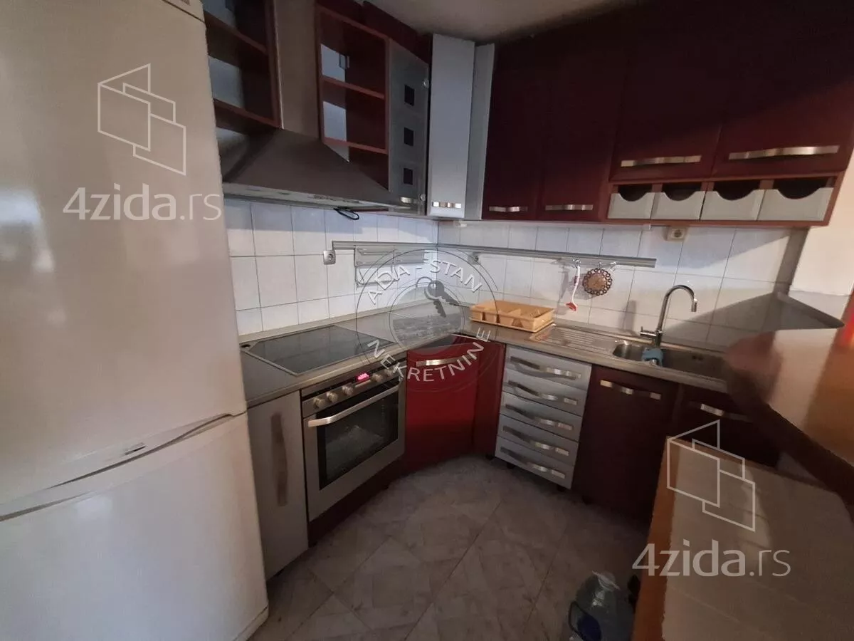 Petosoban stan | 4zida