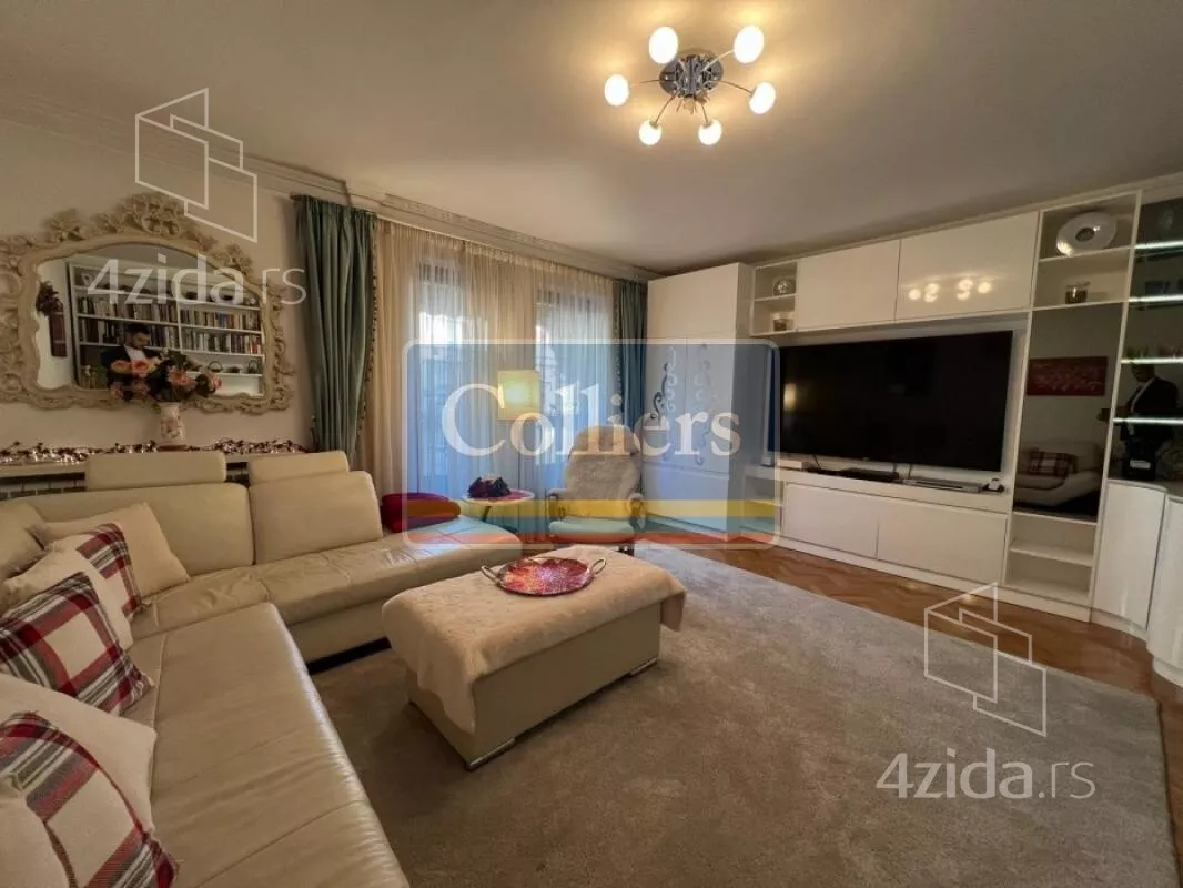 Petosoban stan | 4zida