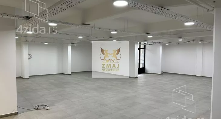 Poslovni prostor | 4zida