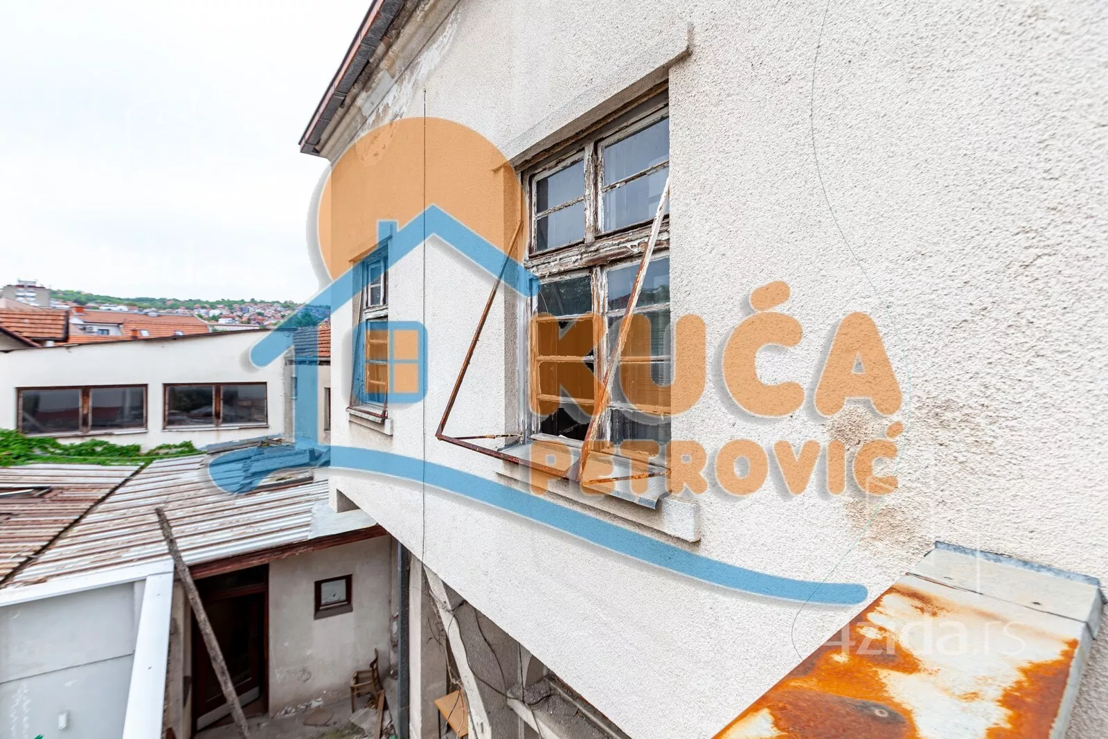 Lokal | 4zida