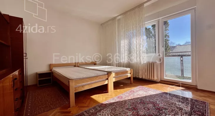 Četvoroiposoban stan | 4zida