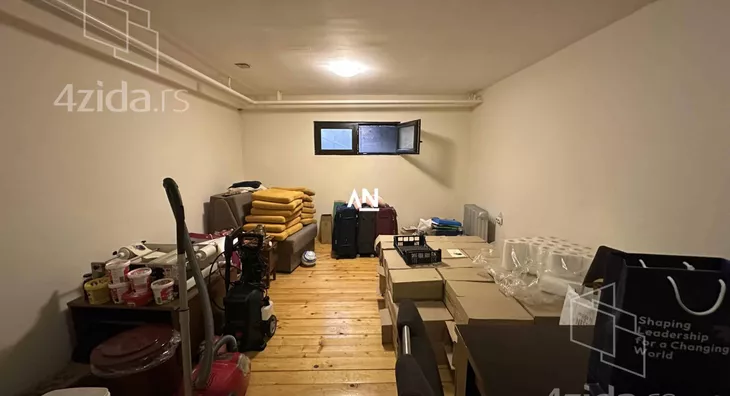 4-etažna kuća | 4zida