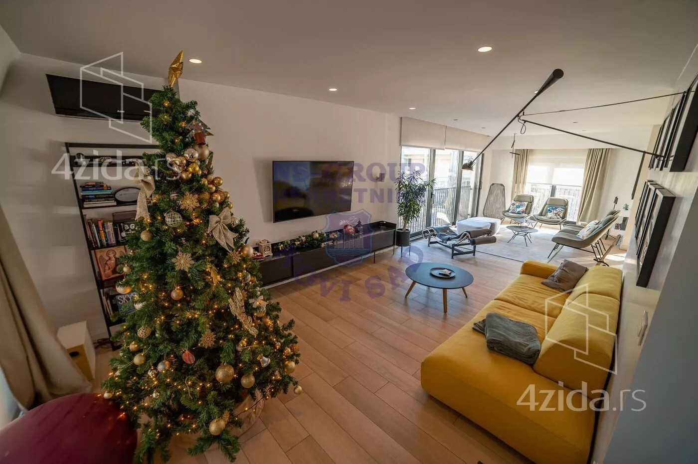 Petosoban stan | 4zida