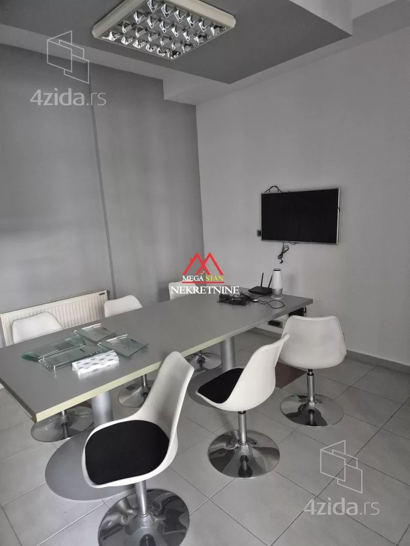 Poslovni prostor | 4zida