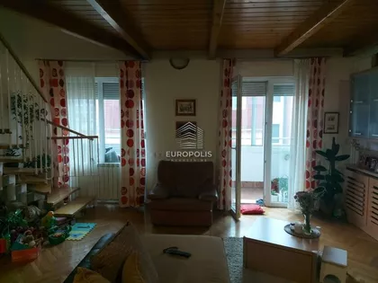 Gvozdićeva | 4zida.rs