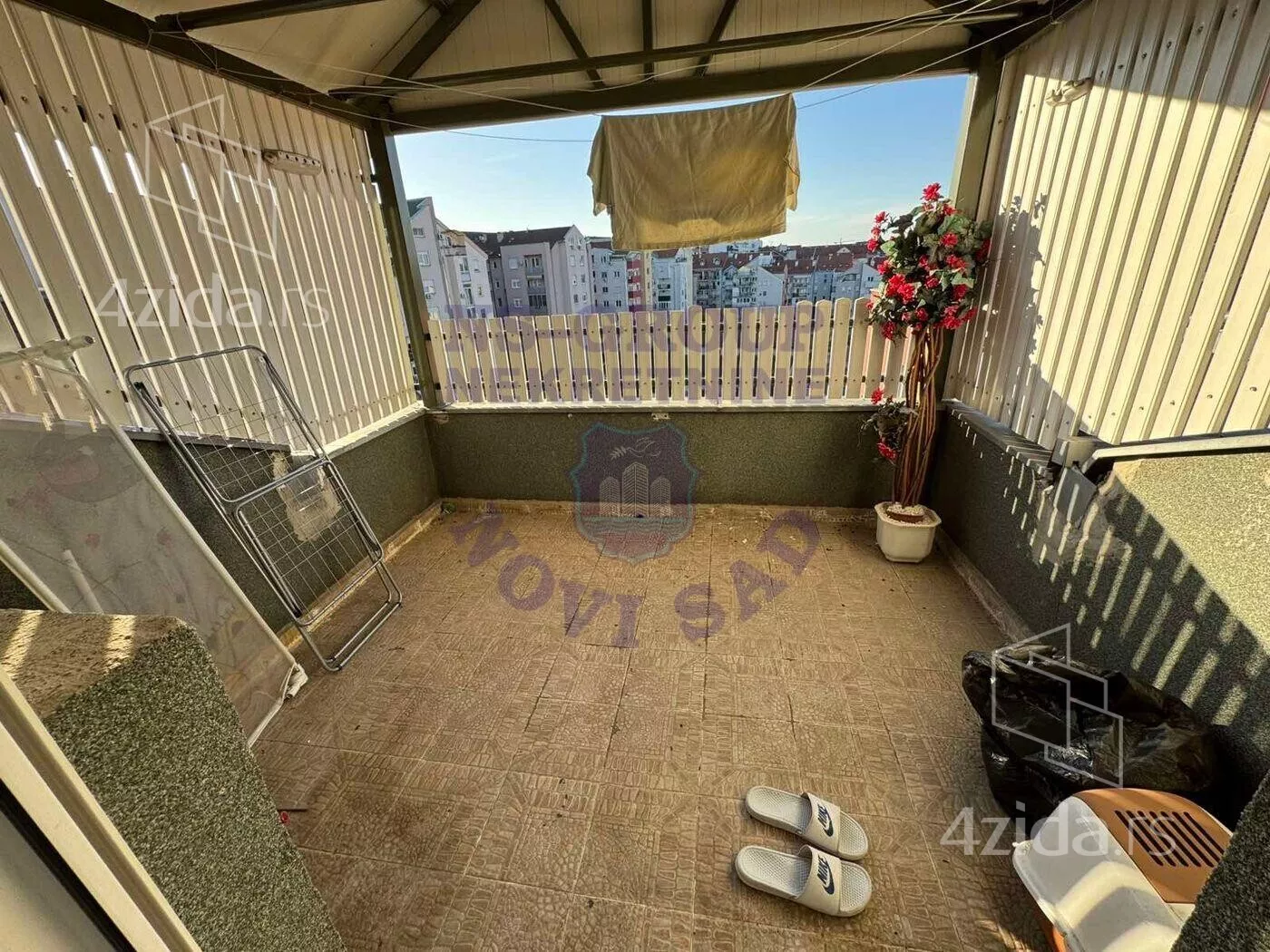 Četvoroiposoban stan | 4zida