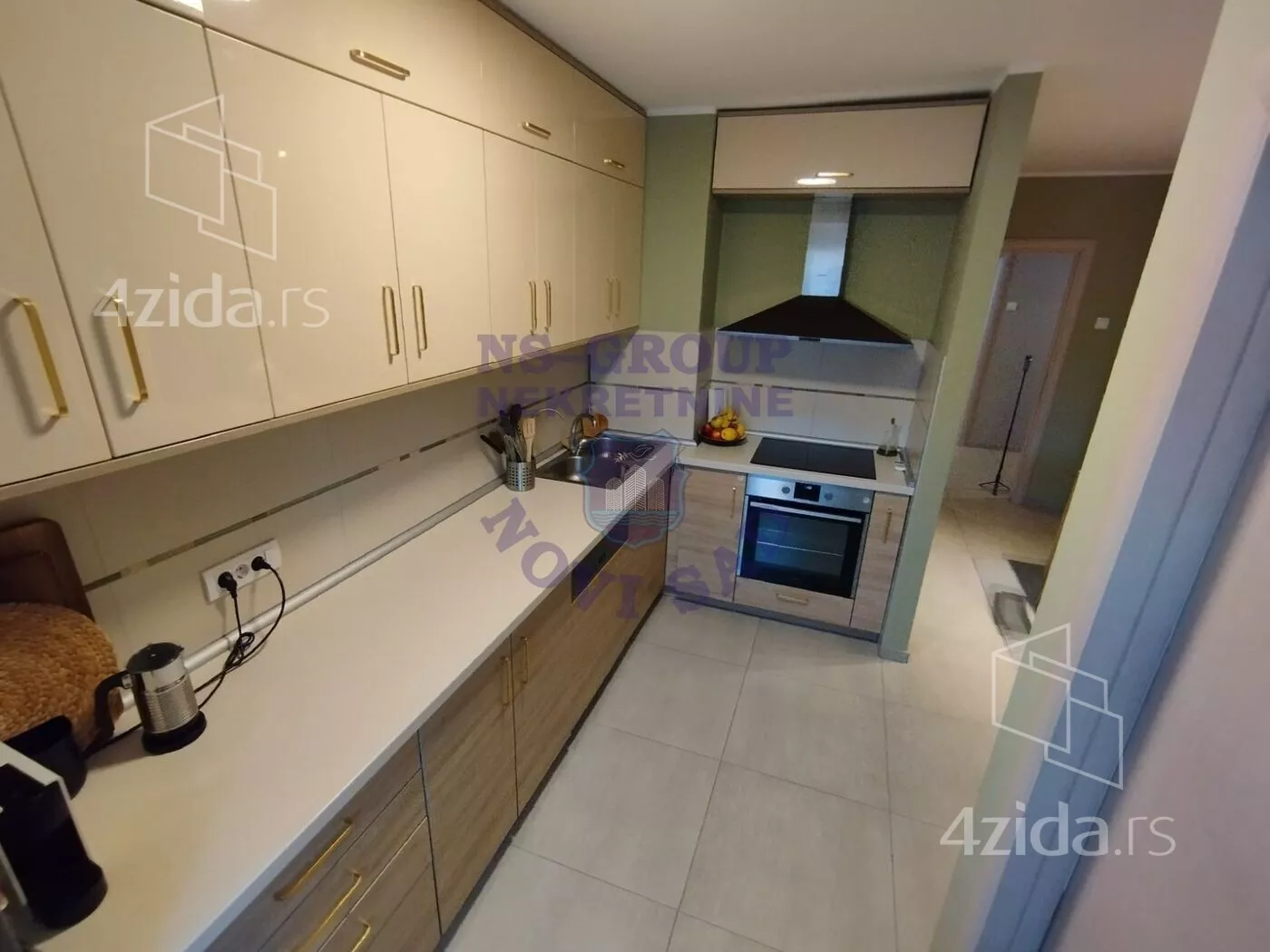 Troiposoban stan | 4zida