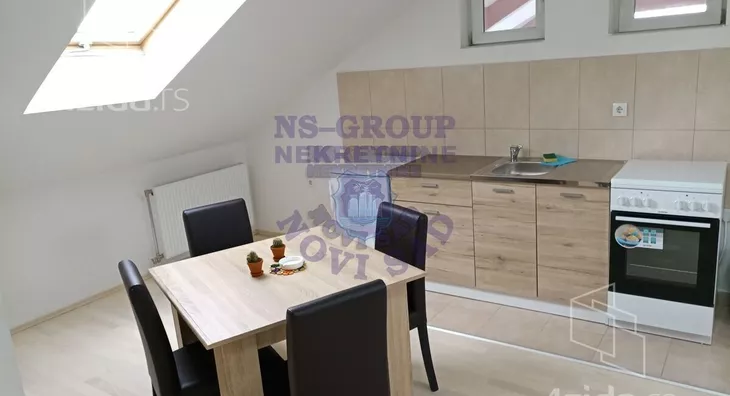 Petosoban stan | 4zida