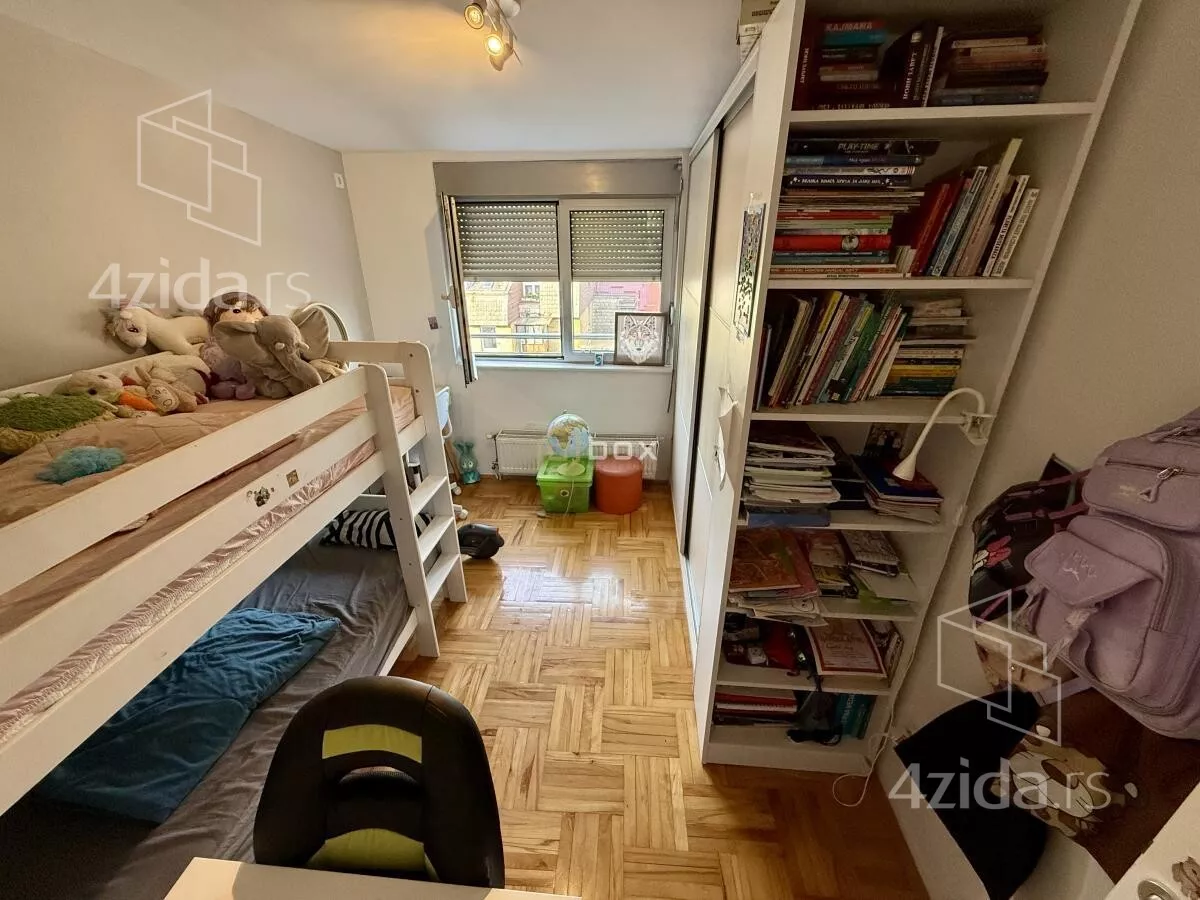 Dvoiposoban stan | 4zida