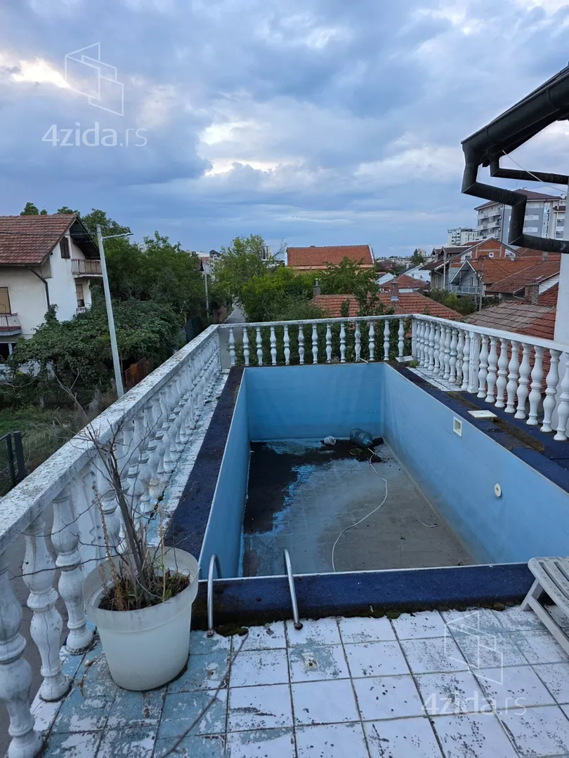 3-etažna kuća | 4zida