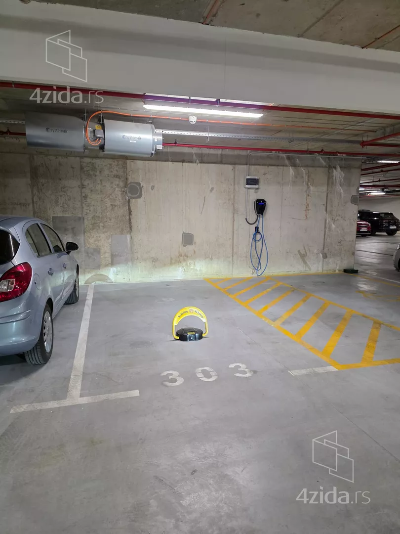 Parking | 4zida