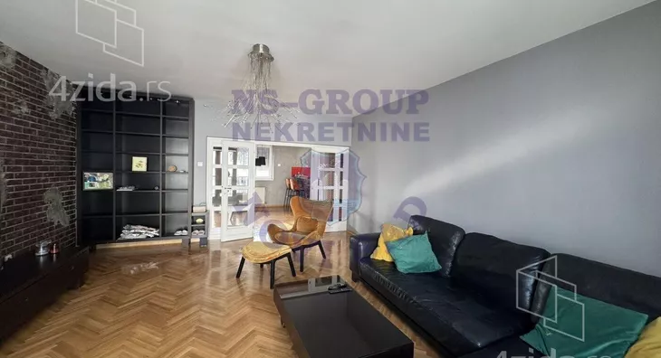 Petosoban stan | 4zida