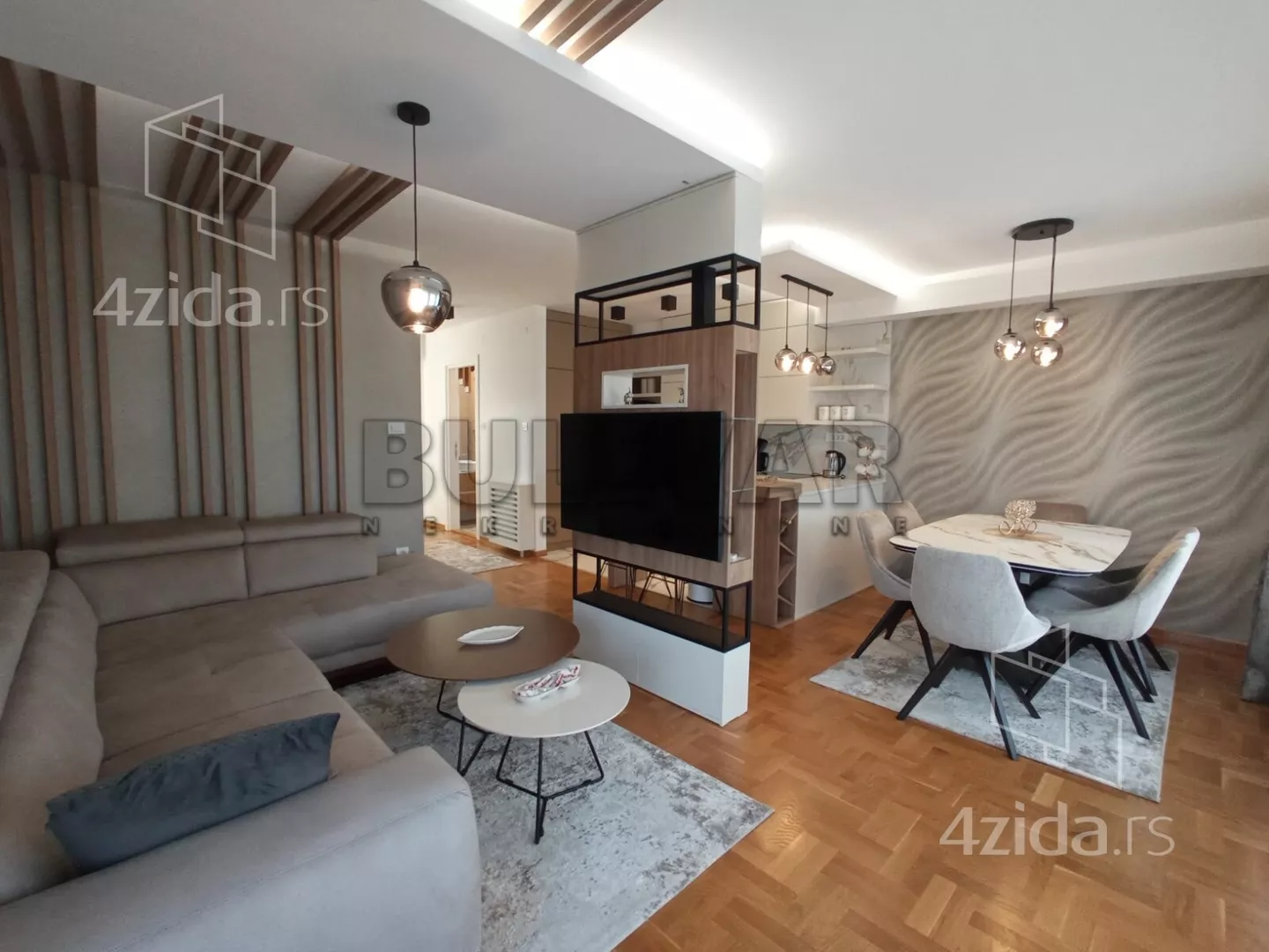 Dvoiposoban stan | 4zida