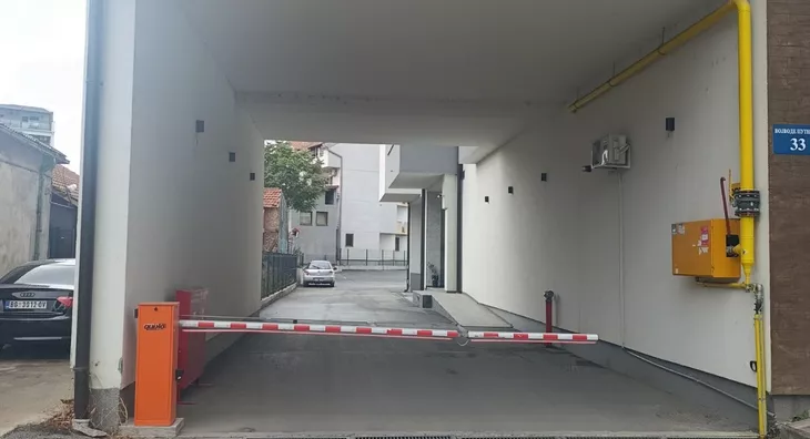Garaža | 4zida