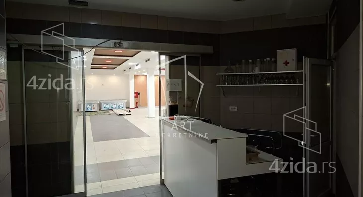 Poslovni prostor | 4zida