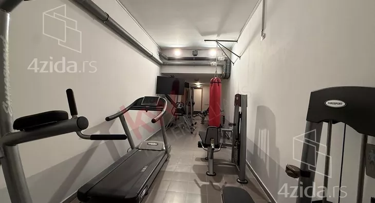 4-etažna kuća | 4zida