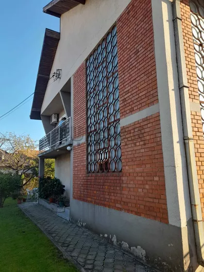 Gornjomilanovačka | 4zida.rs
