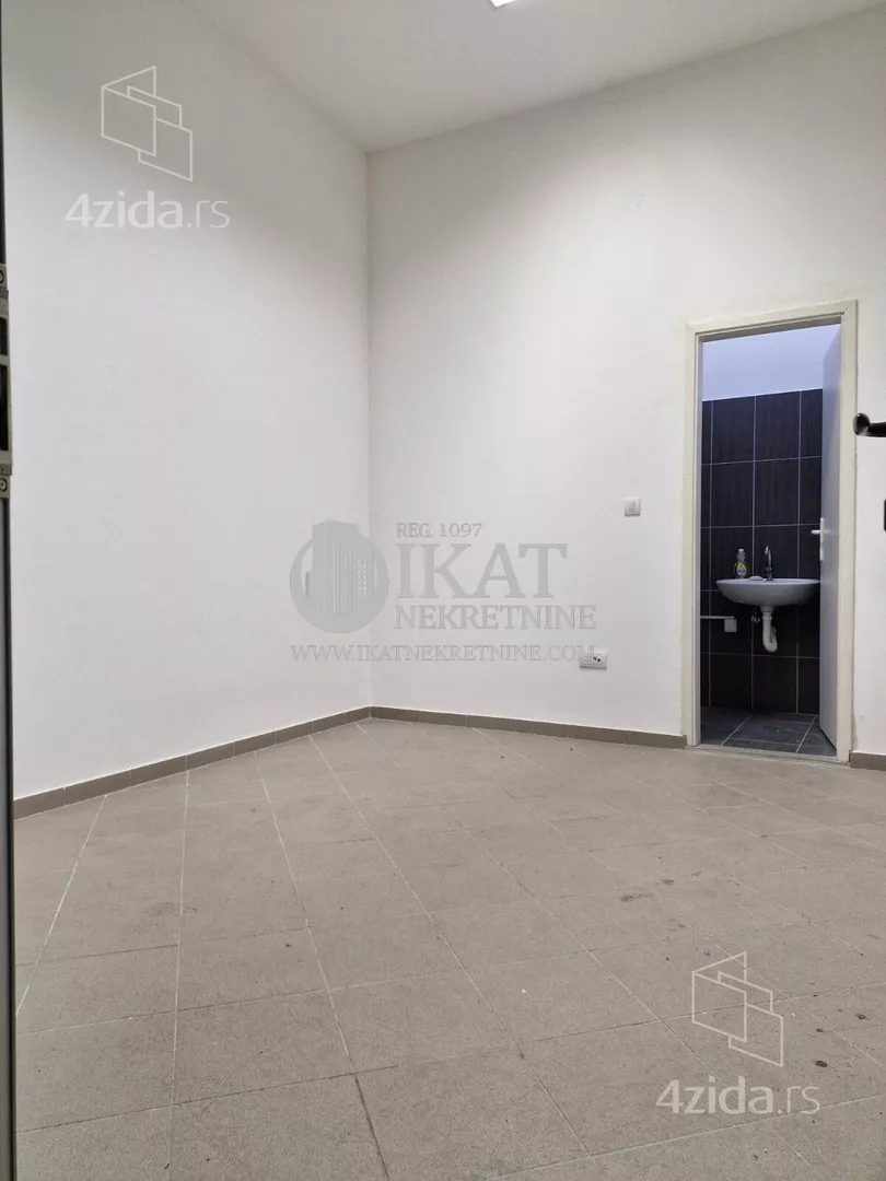 Lokal | 4zida