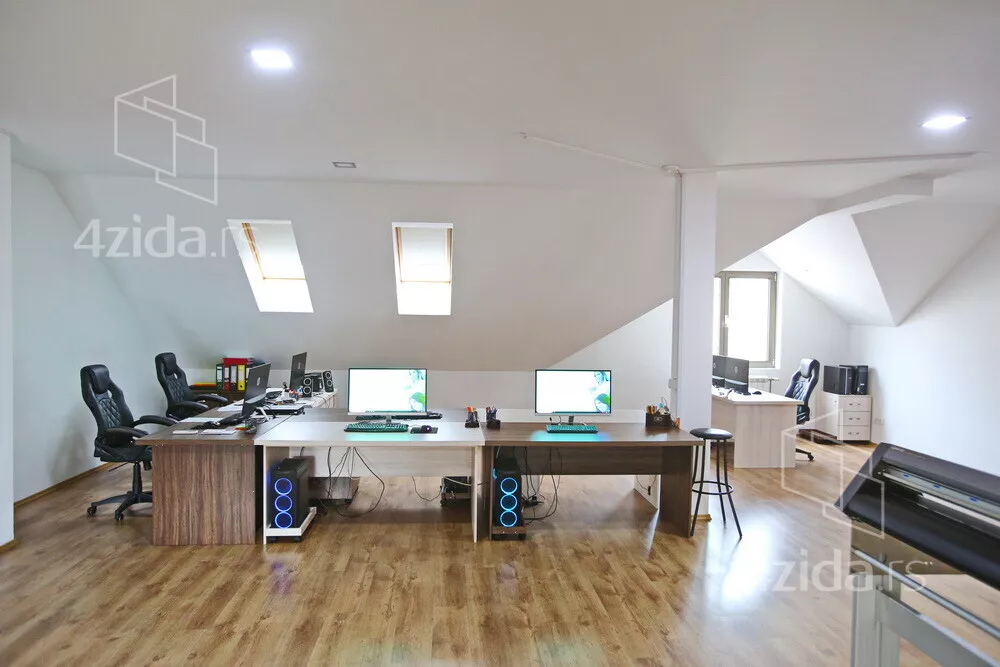 Poslovni prostor | 4zida