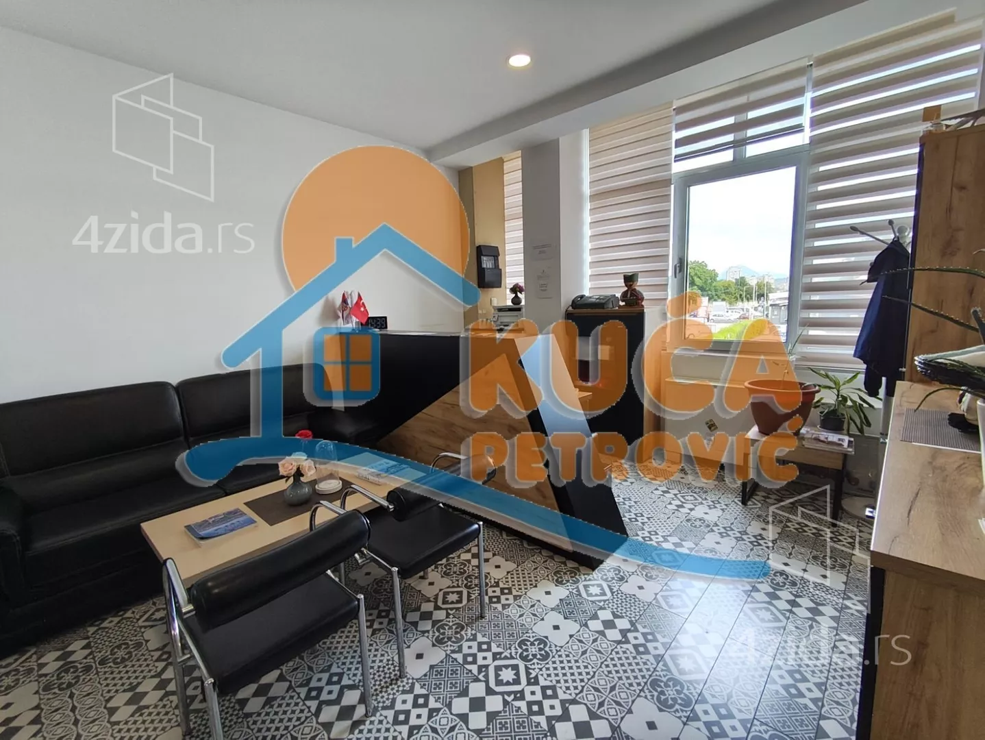 Lokal | 4zida