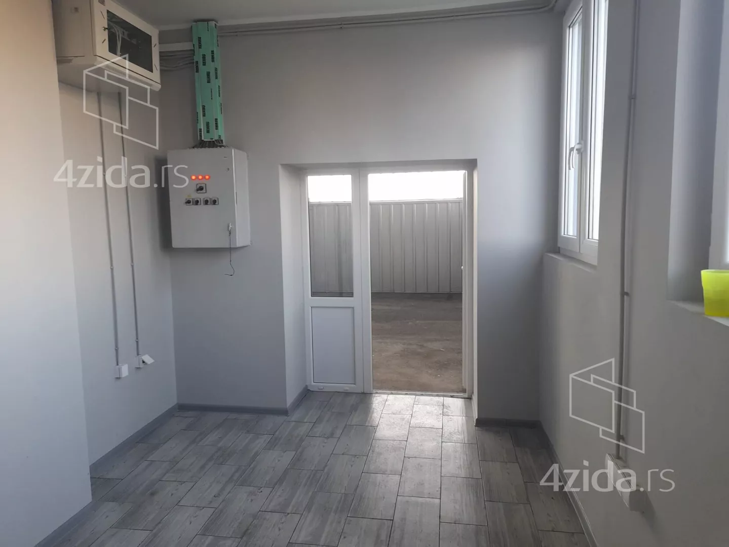 Poslovni prostor | 4zida