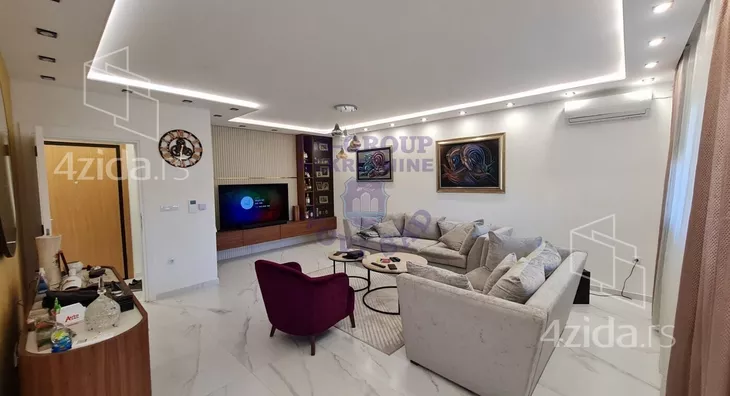 Petosoban stan | 4zida