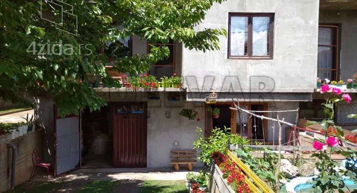 3-etažna kuća | 4zida