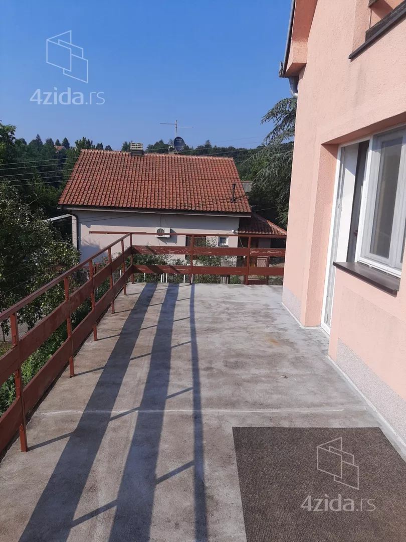 3-etažna kuća | 4zida
