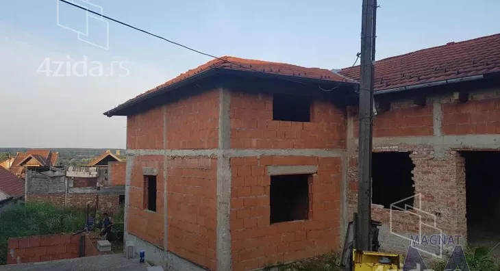 Kuća | 4zida