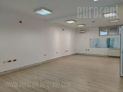 CRVENI KRST | 4zida.rs