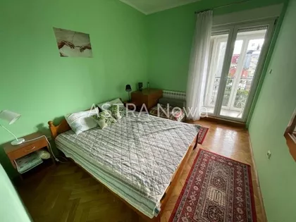 Vukov Spomenik | 4zida.rs