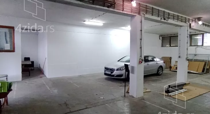 Poslovni prostor | 4zida