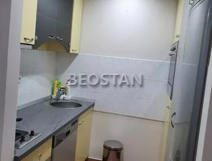 Mica Radakovica | 4zida.rs