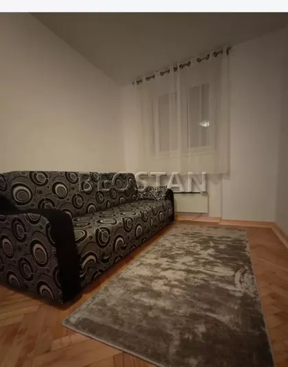 Karađorđev Trg | 4zida.rs