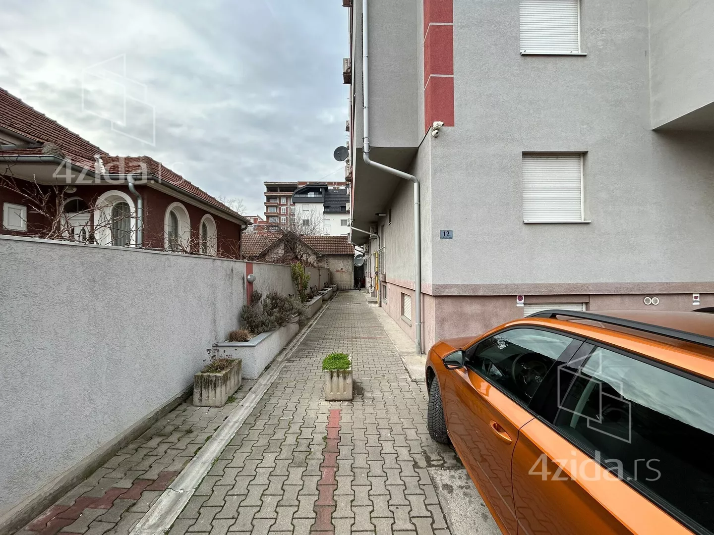 Četvorosoban stan | 4zida