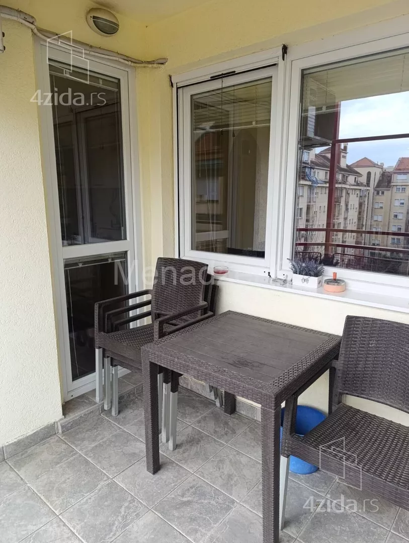 Troiposoban stan | 4zida