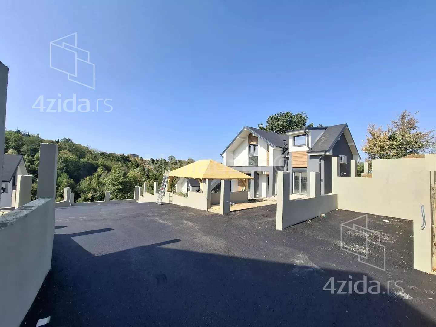 Kuća | 4zida