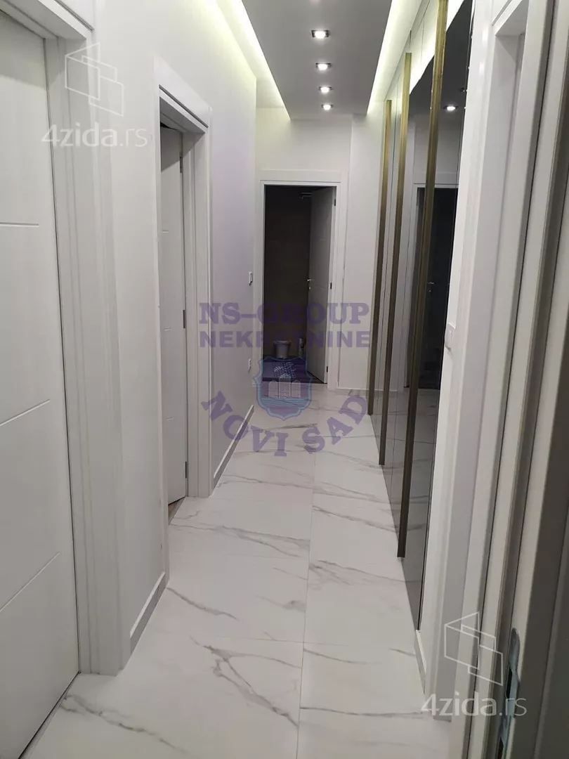 Petosoban stan | 4zida