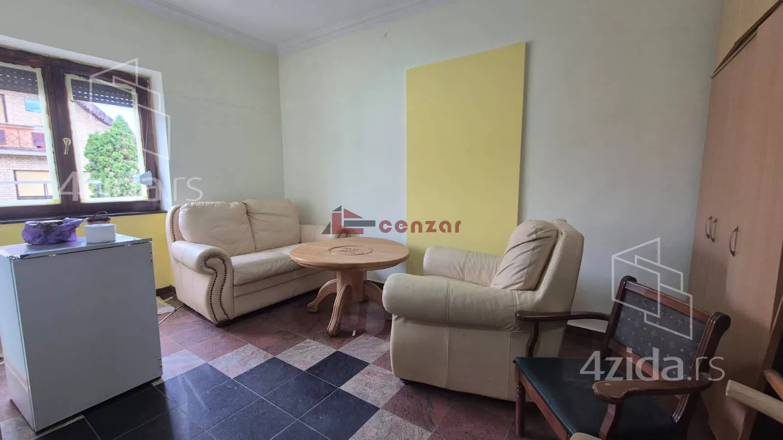 Poslovna zgrada | 4zida