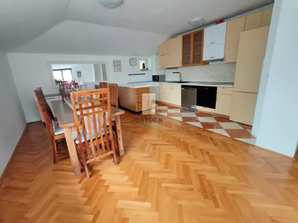 Senjačka | 4zida.rs