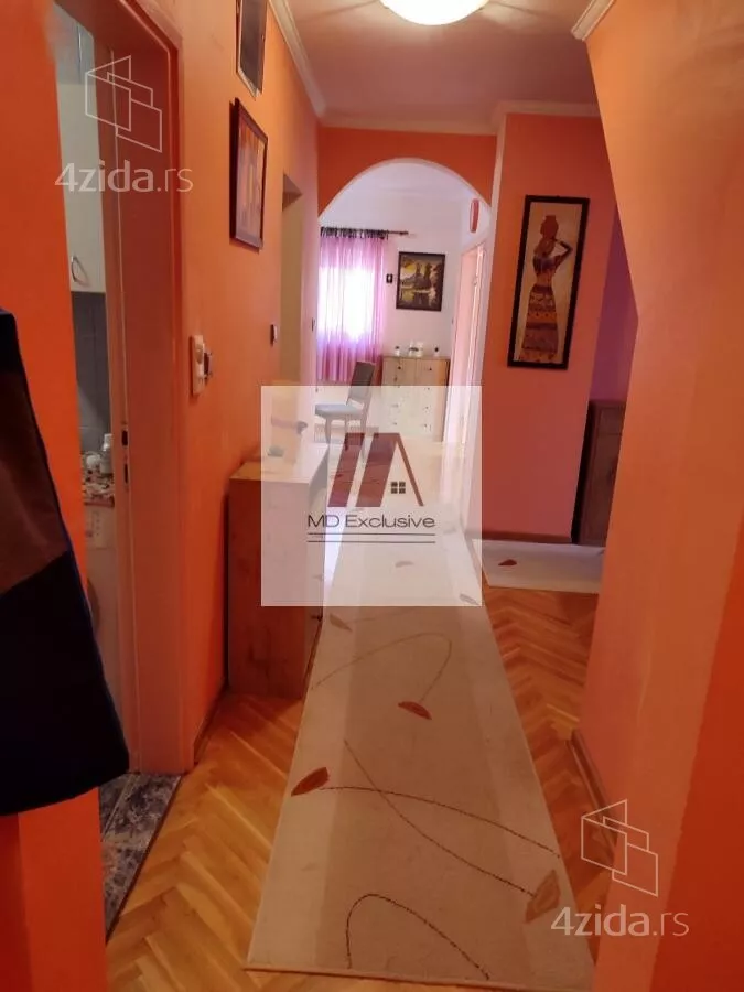 Petosoban stan | 4zida